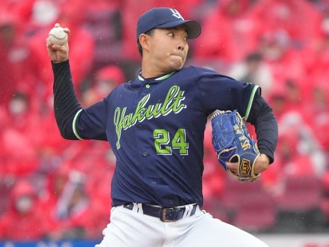 星投手が三者凡退に封じる