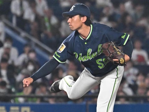 尾仲投手が三者凡退に仕留める好リリーフ