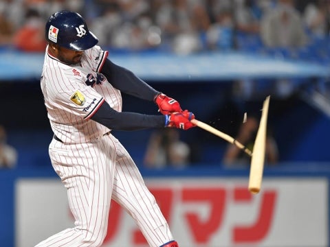 サンタナ選手が決勝タイムリー！