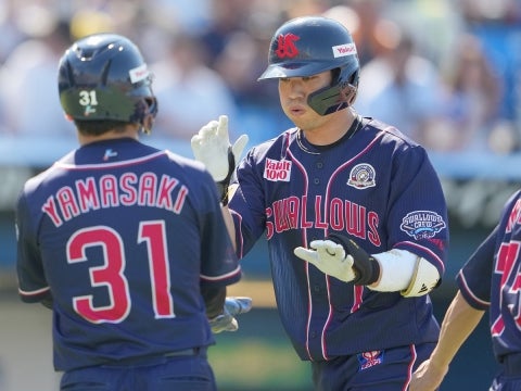 山田選手が8号2ラン