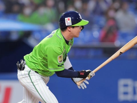 山田選手が先制タイムリー