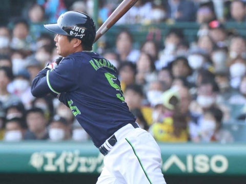 川端選手が同点タイムリー