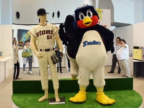 アトムズユニフォームと | フォトギャラリー | 東京ヤクルトスワローズ
