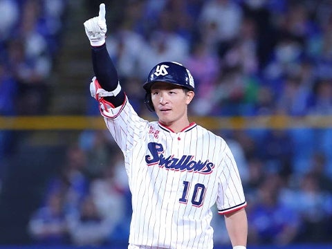 宮本選手が逆転のタイムリー！