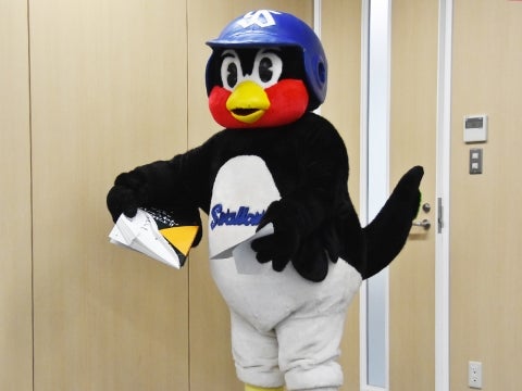 つば九郎が契約更改！