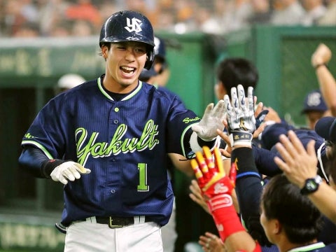 山田選手が追加点となる6号3ラン