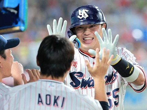 村上選手が28号2ラン