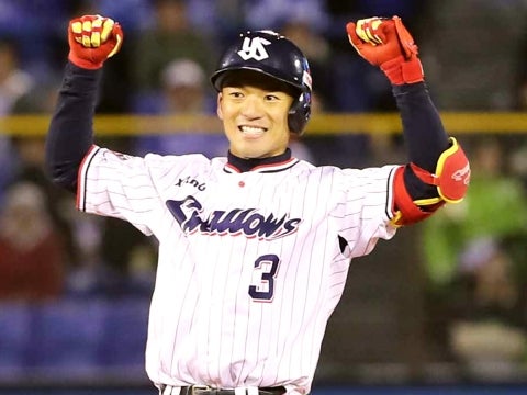 勝利に導く2点タイムリー二塁打