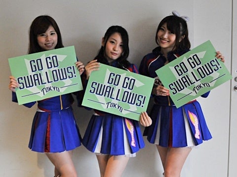 応援グッズでスタンドを緑に染めよう！