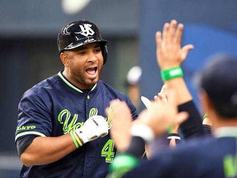 今季1号は5階席に飛び込む特大アーチ