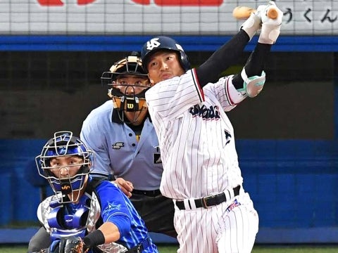 西浦選手がチームトップとなる5号2ラン