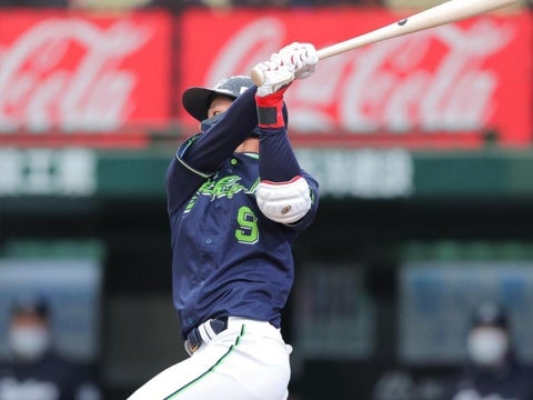 塩見選手がマルチ安打