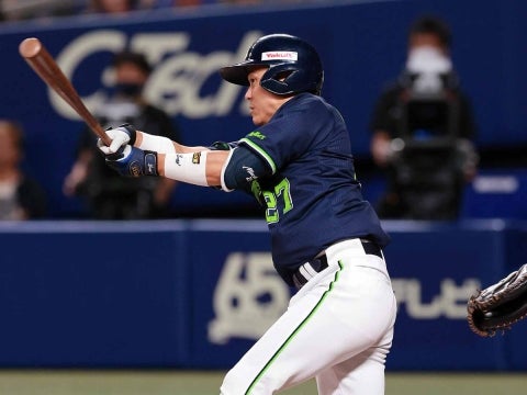 中村選手が貴重な追加点となる2点タイムリー二塁打！