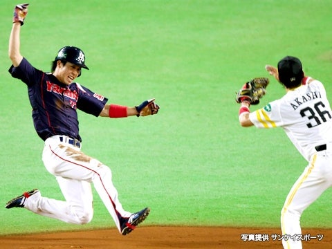 待望の初安打&初盗塁