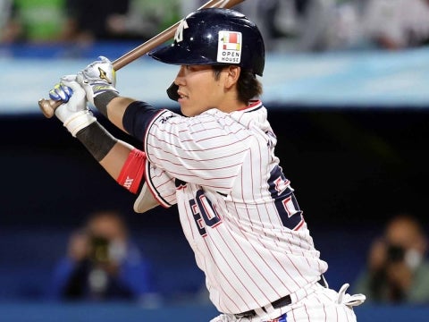 武岡選手が代打でタイムリー