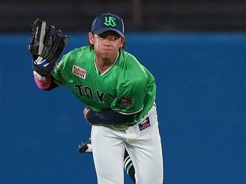 岩田選手が好返球でチームを救う