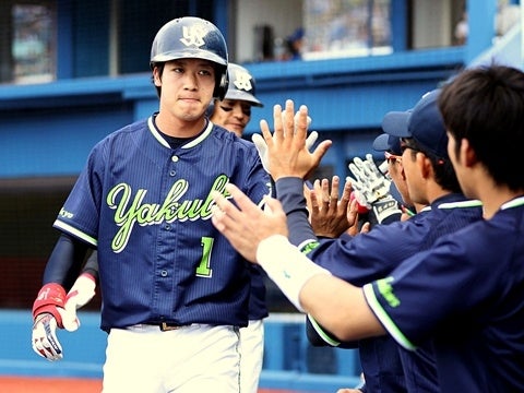 山田選手の2試合連続弾で先制