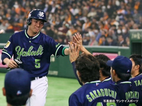 川端選手はマルチ安打