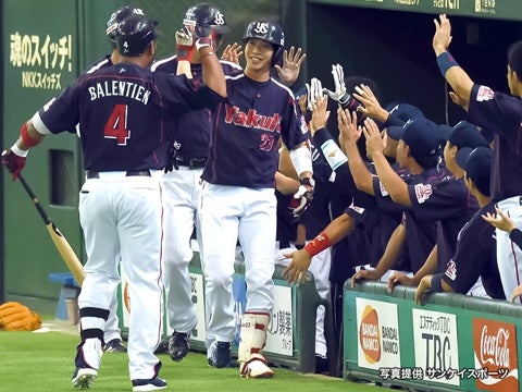 レフトポール直撃の37号先制3ラン