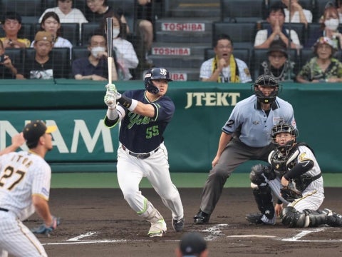 村上選手が先制の犠牲フライを含む、2安打1打点！