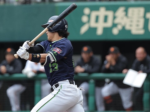 増田選手が先制タイムリー