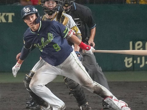 塩見選手が決勝の2点タイムリー！