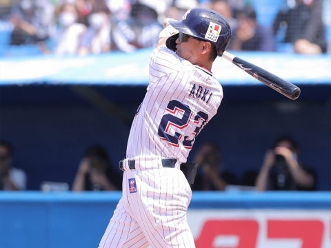 青木選手が同点の2号2ラン！