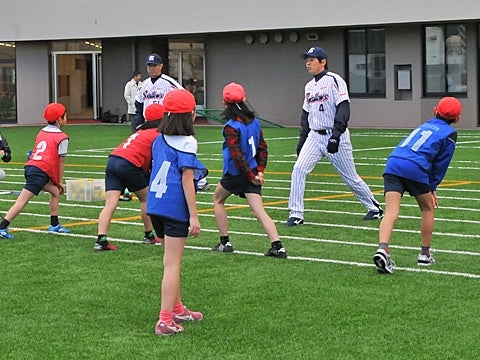 熊田氏と度会氏が神応小学校を訪問！