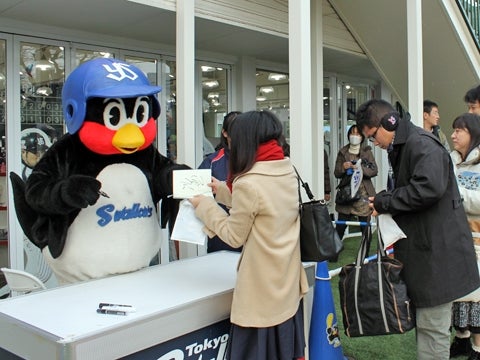 つば九郎店を視察